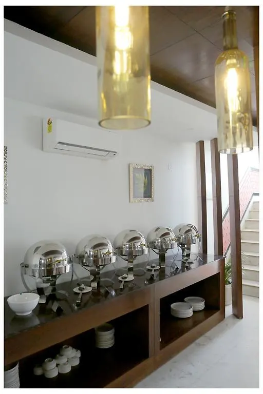 ***  Airport Hotel The R Blues - Nuova Delhi India